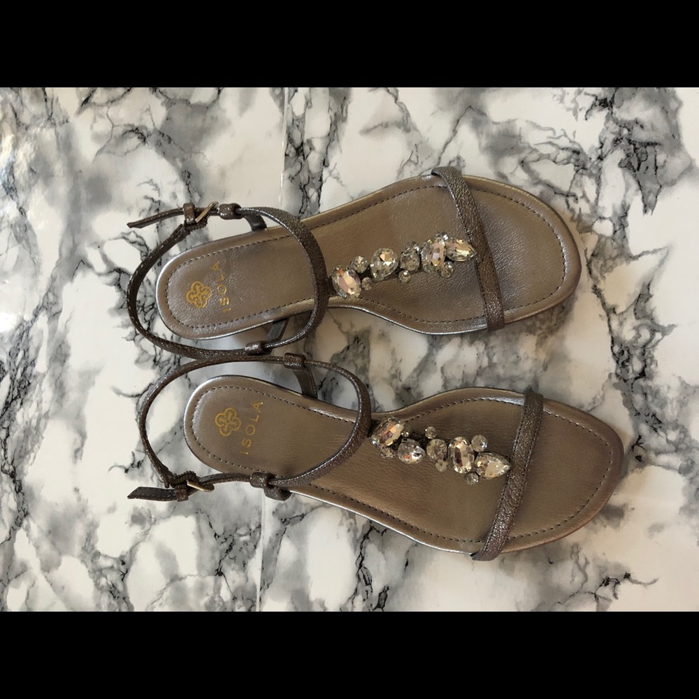 Isola sandals 6.5 in silver